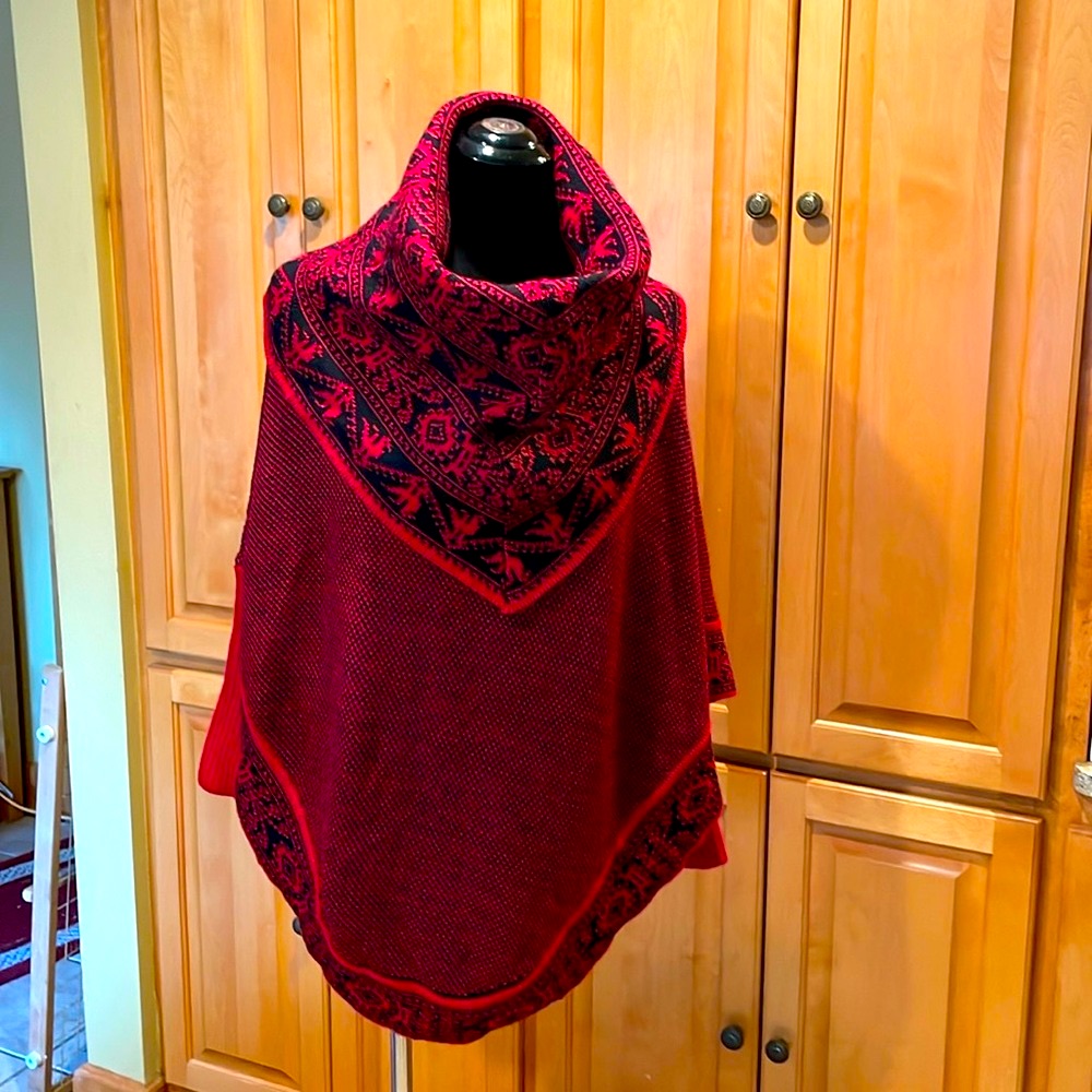 Fabulous Jahuari Collection Alpaca Fair Isle Brand Poncho Sweater